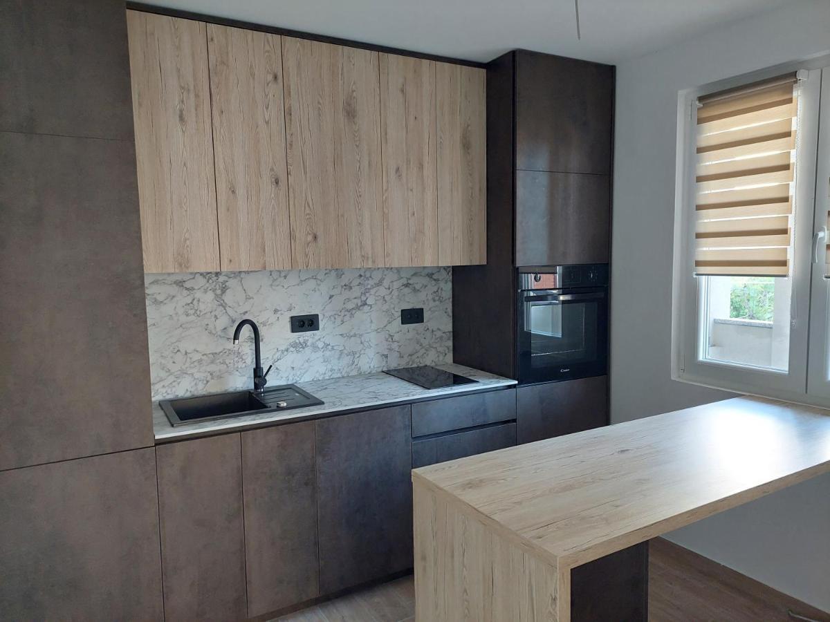 Apartmani Diana Біоград-на-Мору Екстер'єр фото
